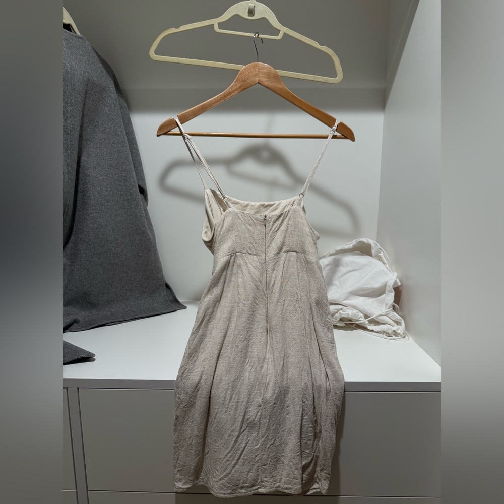 Elegant beige linen Sleeveless Dress - Picture 5 of 5